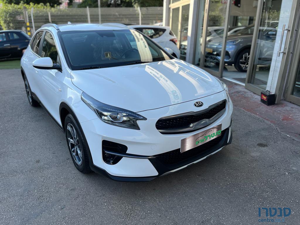 2020' Kia Ceed photo #1