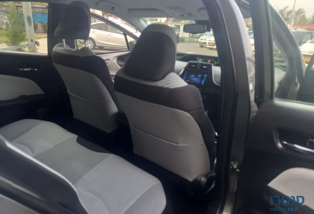 2016' Toyota Prius טויוטה פריוס photo #6