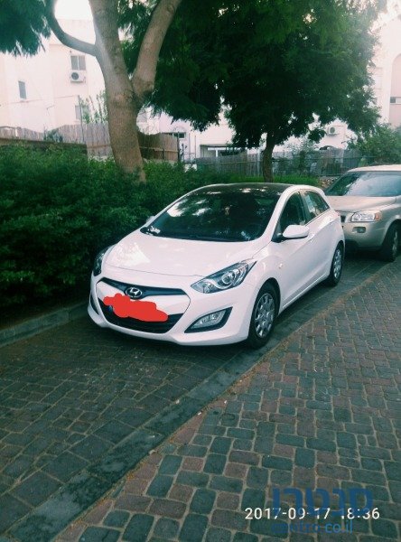 2014' Hyundai i30 photo #1