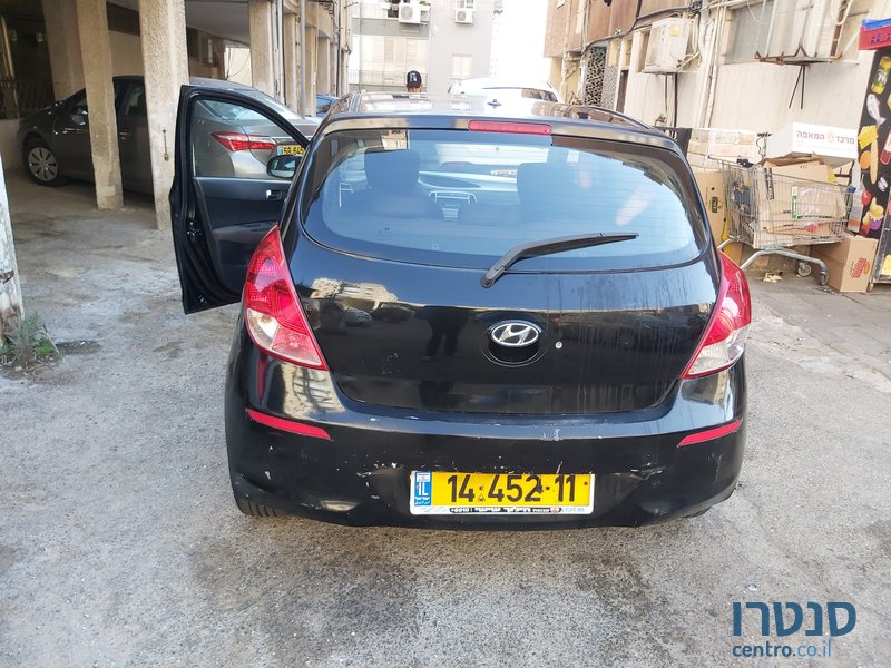 2013' Hyundai i20 יונדאי photo #5