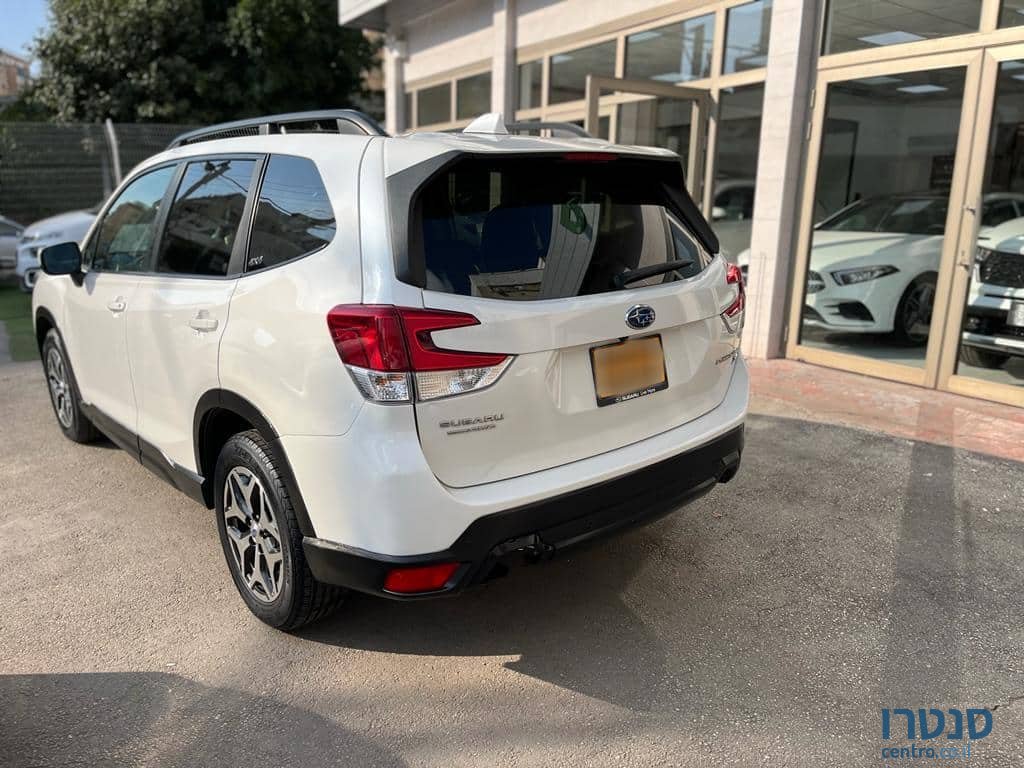 2019' Subaru Forester photo #4
