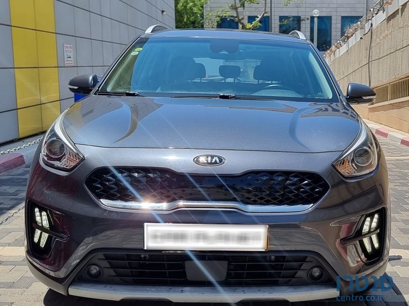 2020' Kia Niro photo #3