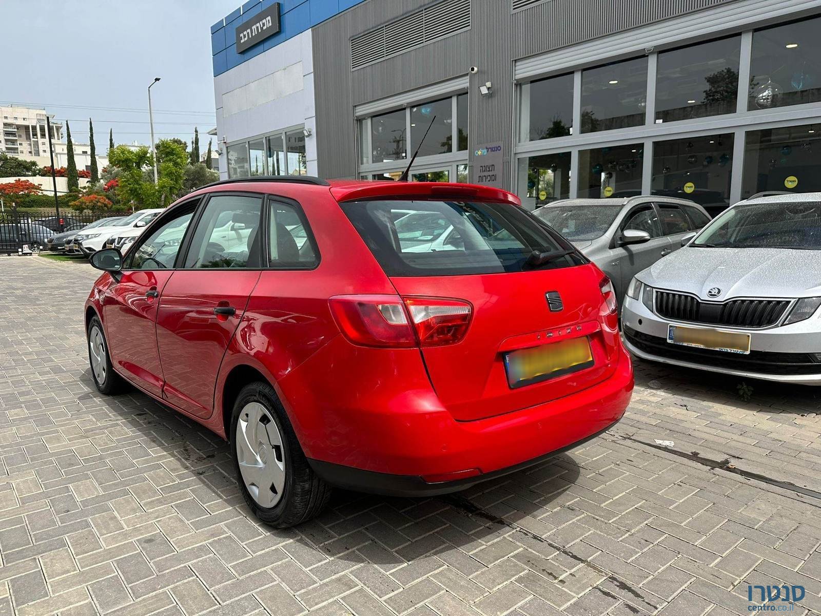 2013' SEAT Ibiza photo #4