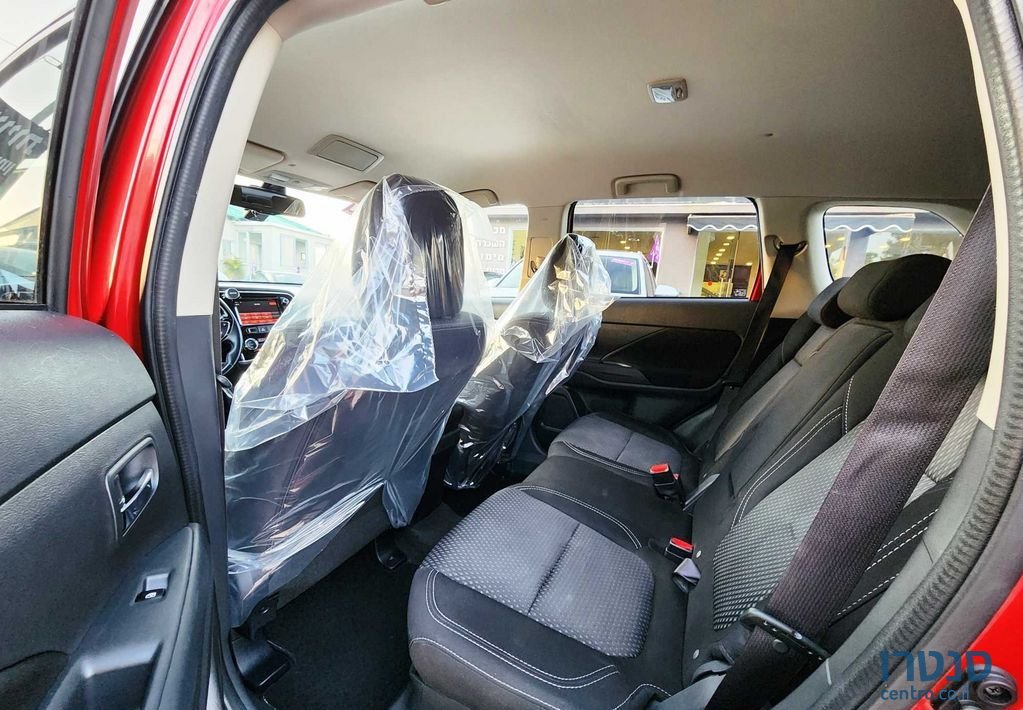 2017' Mitsubishi Outlander מיצובישי אאוטלנדר photo #4