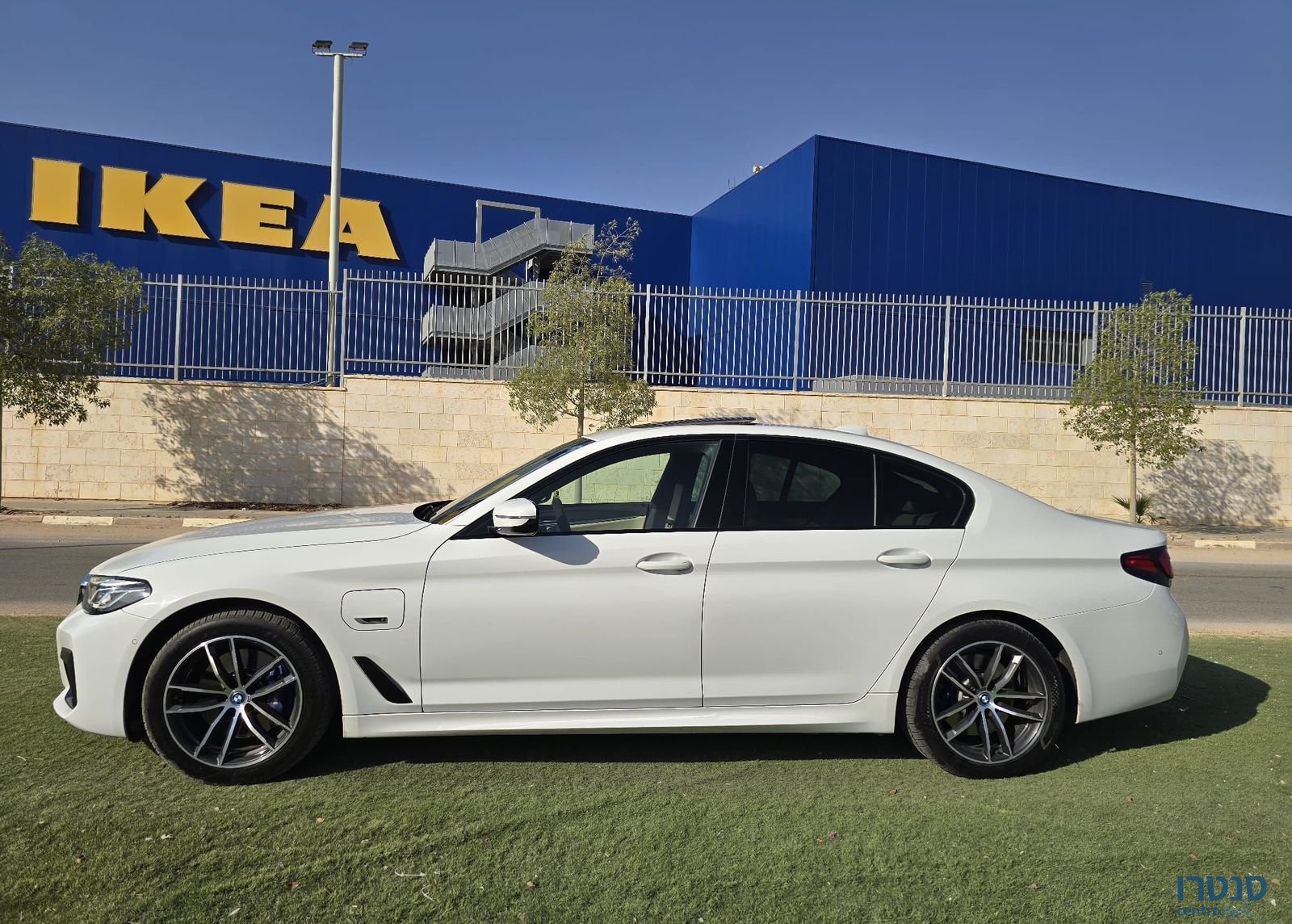 2022' BMW 5 Series ב מ וו סדרה 5 photo #5