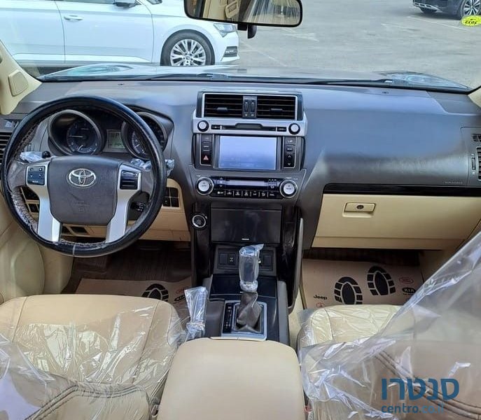 2014' Toyota Land Cruiser טויוטה לנד קרוזר photo #4