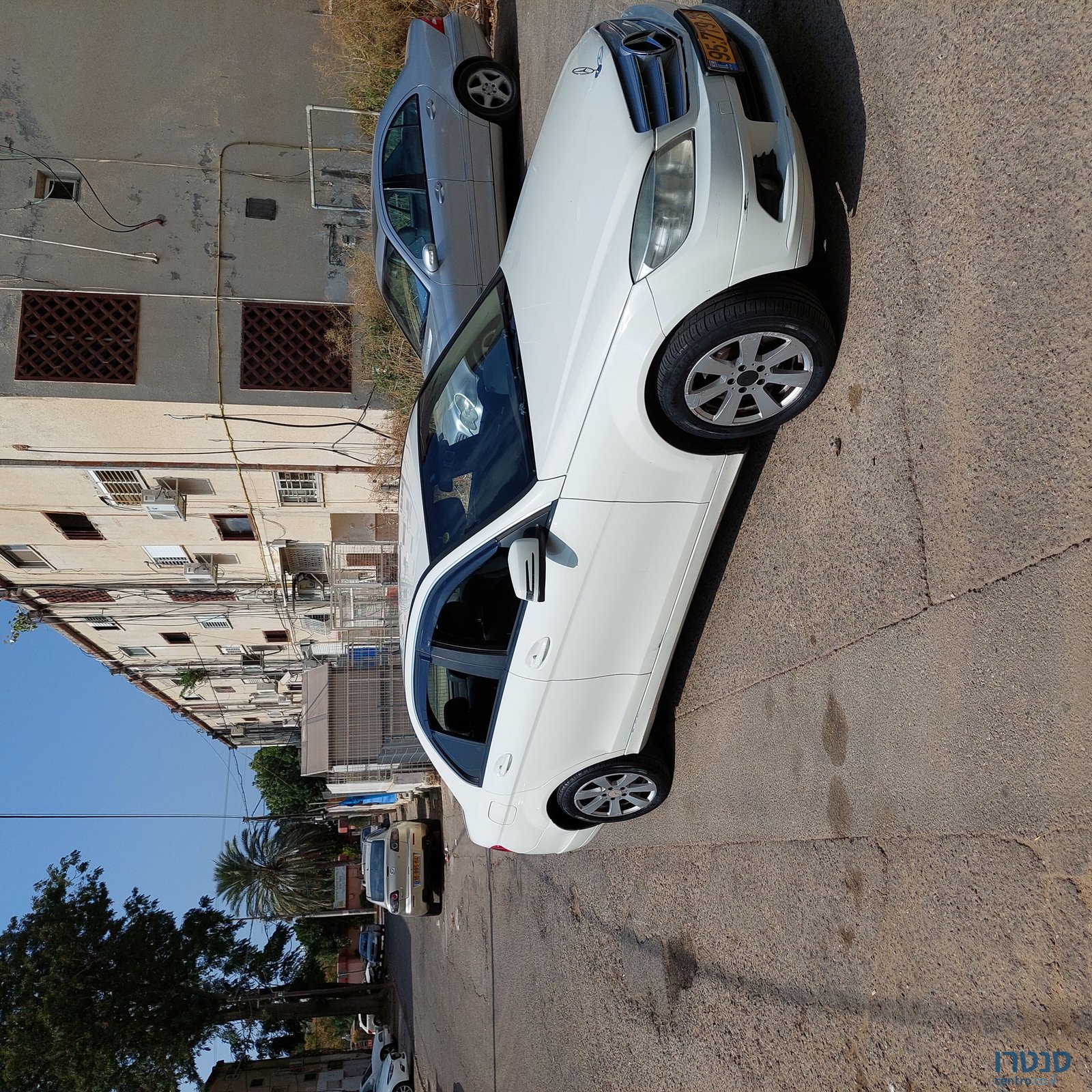 2010' Mercedes-Benz 200 מרצדס photo #2