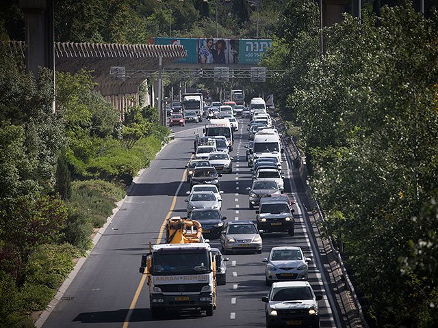 В ДТП на шоссе Бегин в Иерусалиме пострадали 12 человек, в районе аварии пробка