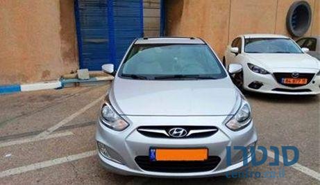 2013' Hyundai i25 יונדאי I25 photo #1