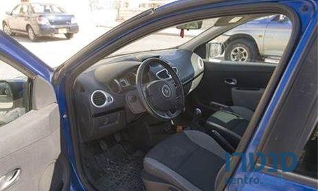 2012' Renault Clio (B) photo #1