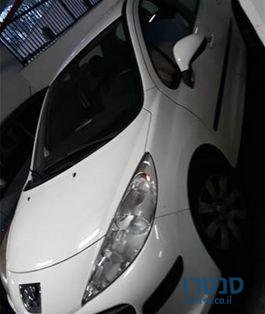 2008' Peugeot 207 פיג'ו photo #2