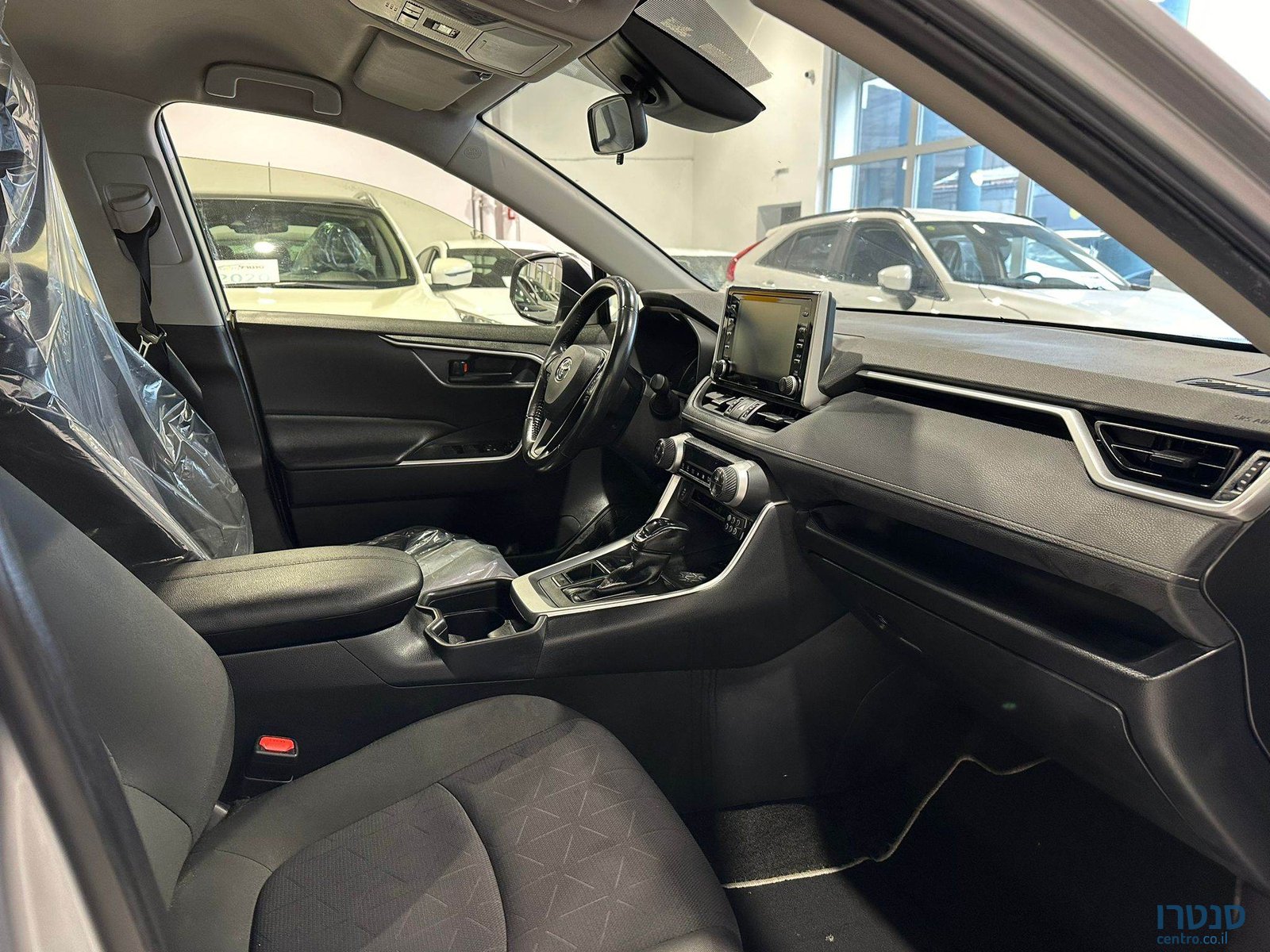 2021' Toyota RAV4 photo #5