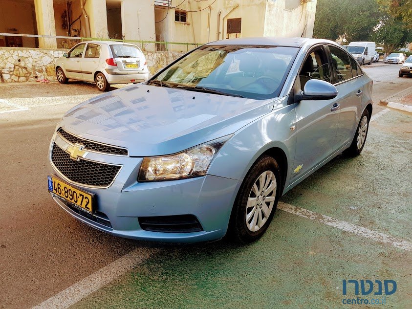 2013' Chevrolet Cruze photo #1
