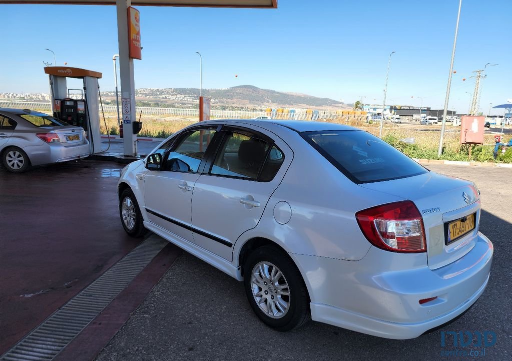 2011' Suzuki SX4 סוזוקי photo #3