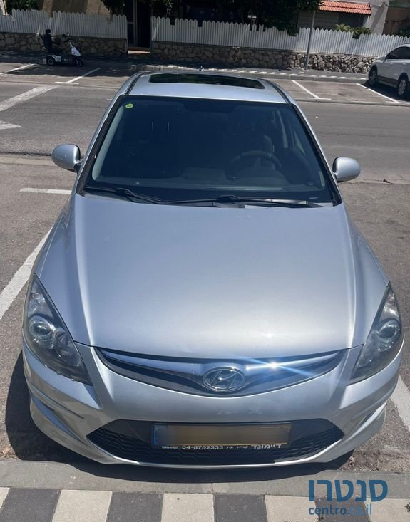 2011' Hyundai i30 יונדאי photo #4