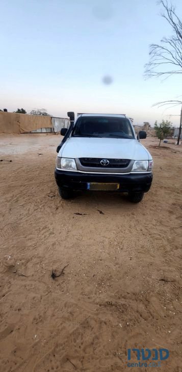 2004' Toyota Hilux טויוטה היילקס photo #4