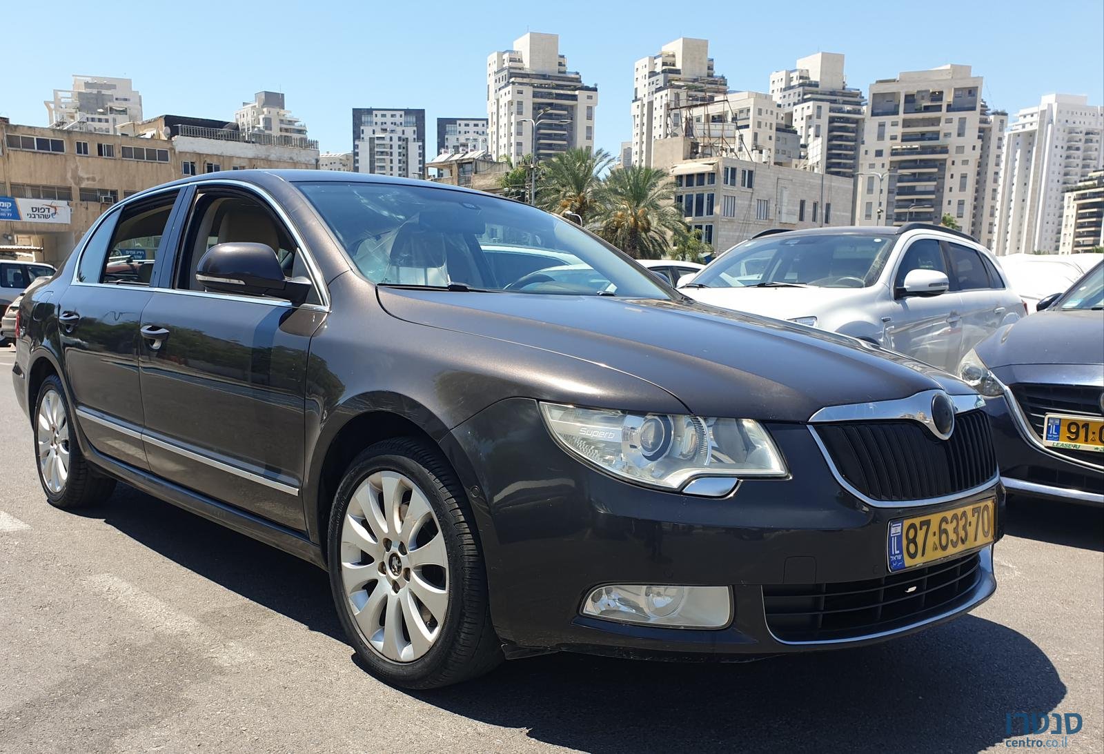 2010' Skoda Superb photo #3