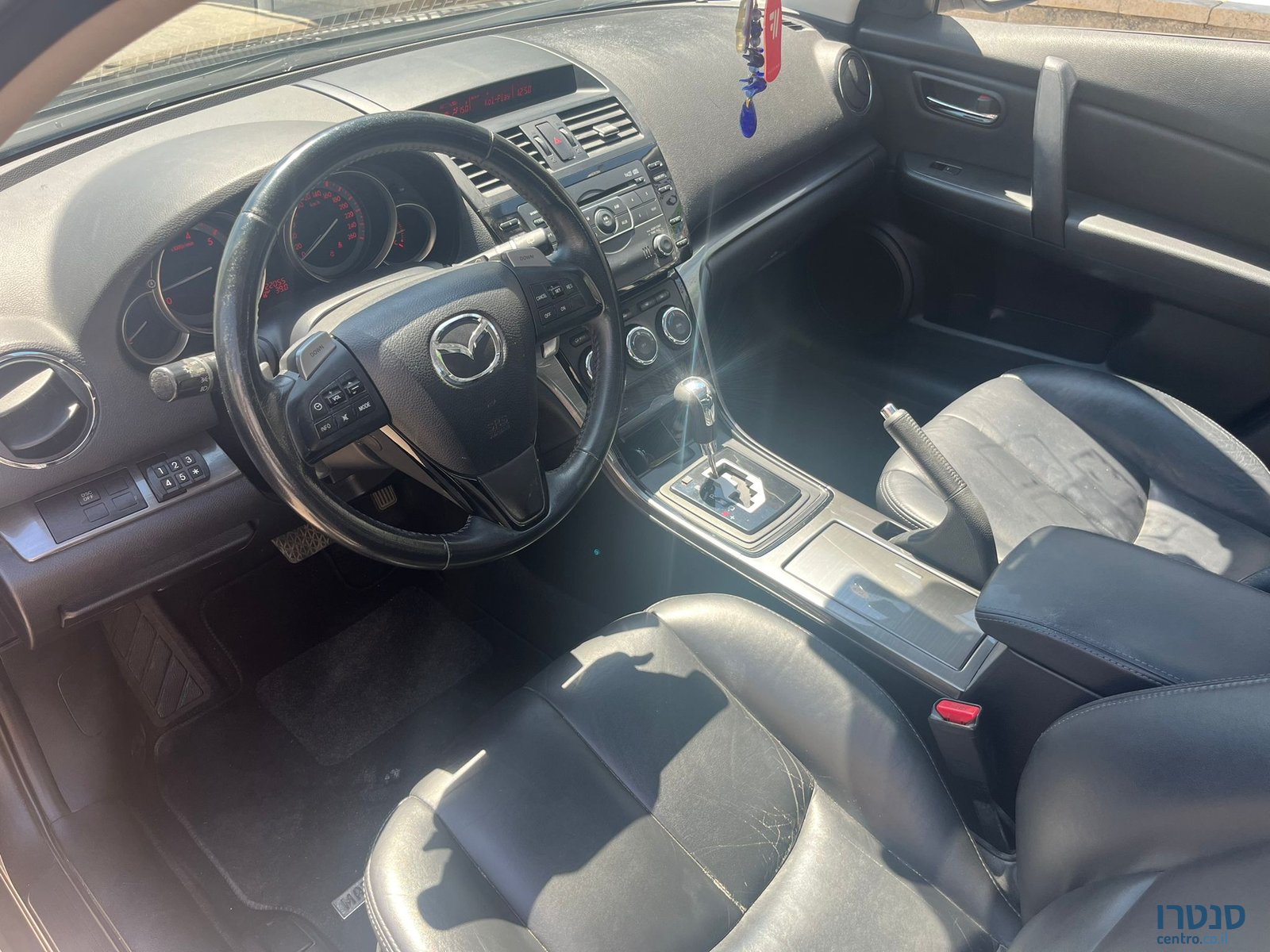 2013' Mazda 6 photo #2