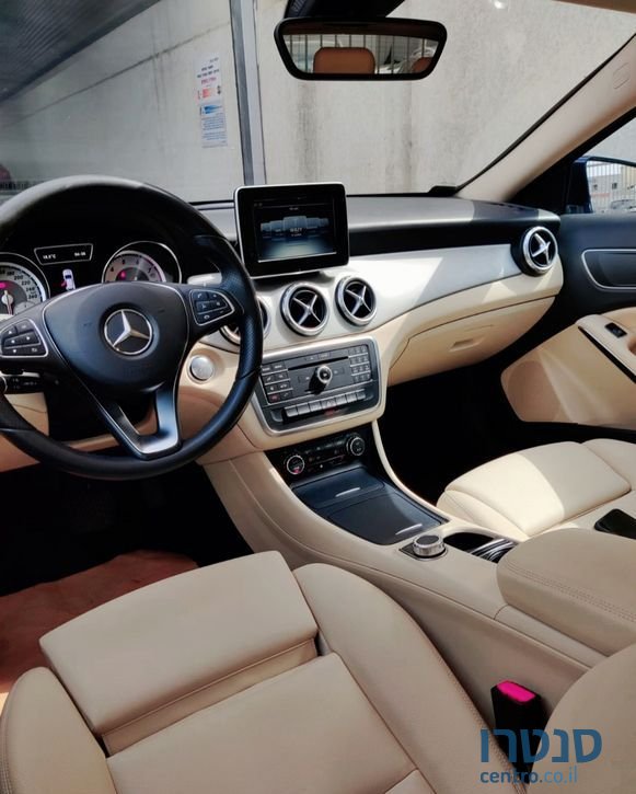 2017' Mercedes-Benz GLA מרצדס photo #3