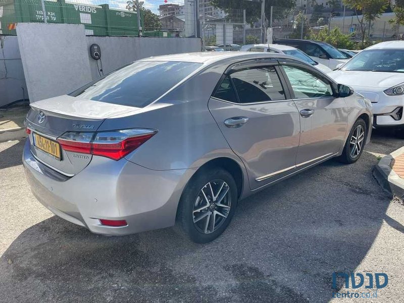 2018' Toyota Corolla טויוטה קורולה photo #2