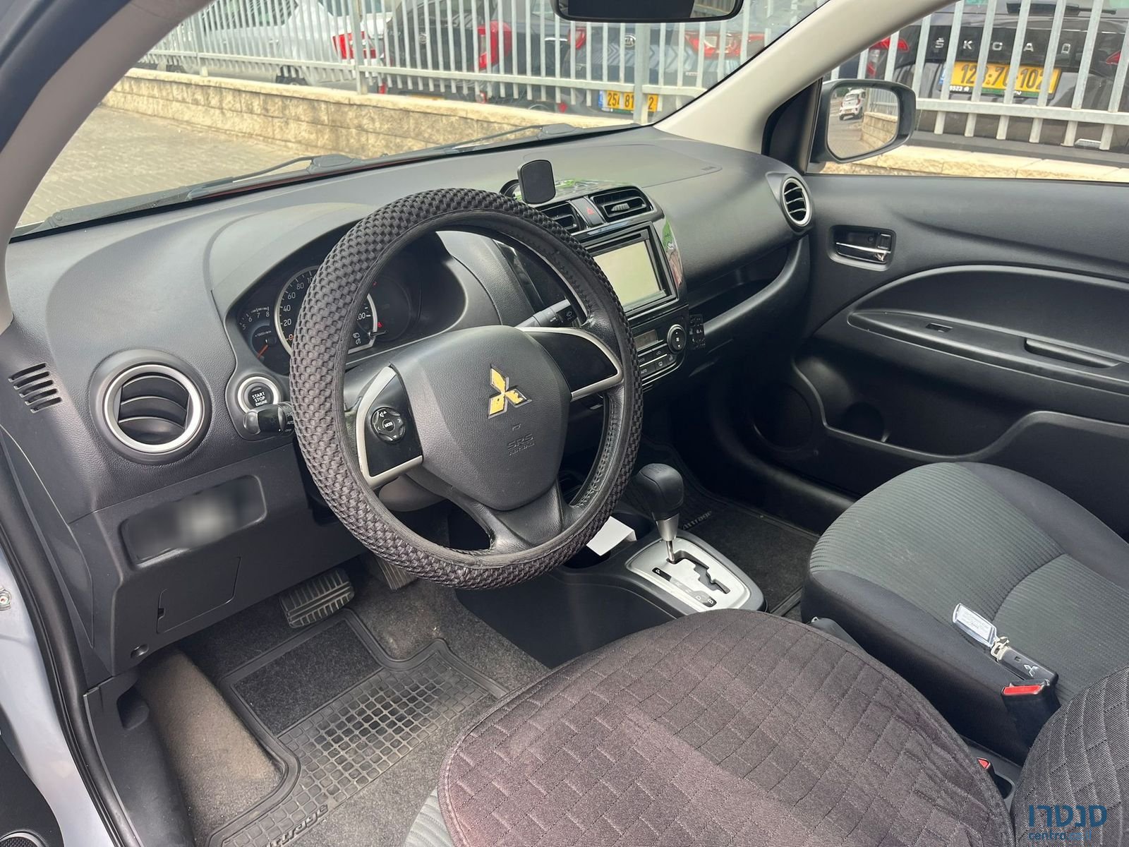 2015' Mitsubishi Attrage photo #4