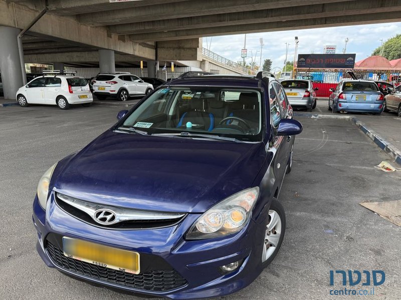 2011' Hyundai i30 יונדאי photo #1