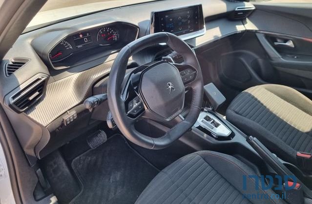 2023' Peugeot 2008 פיג'ו photo #2