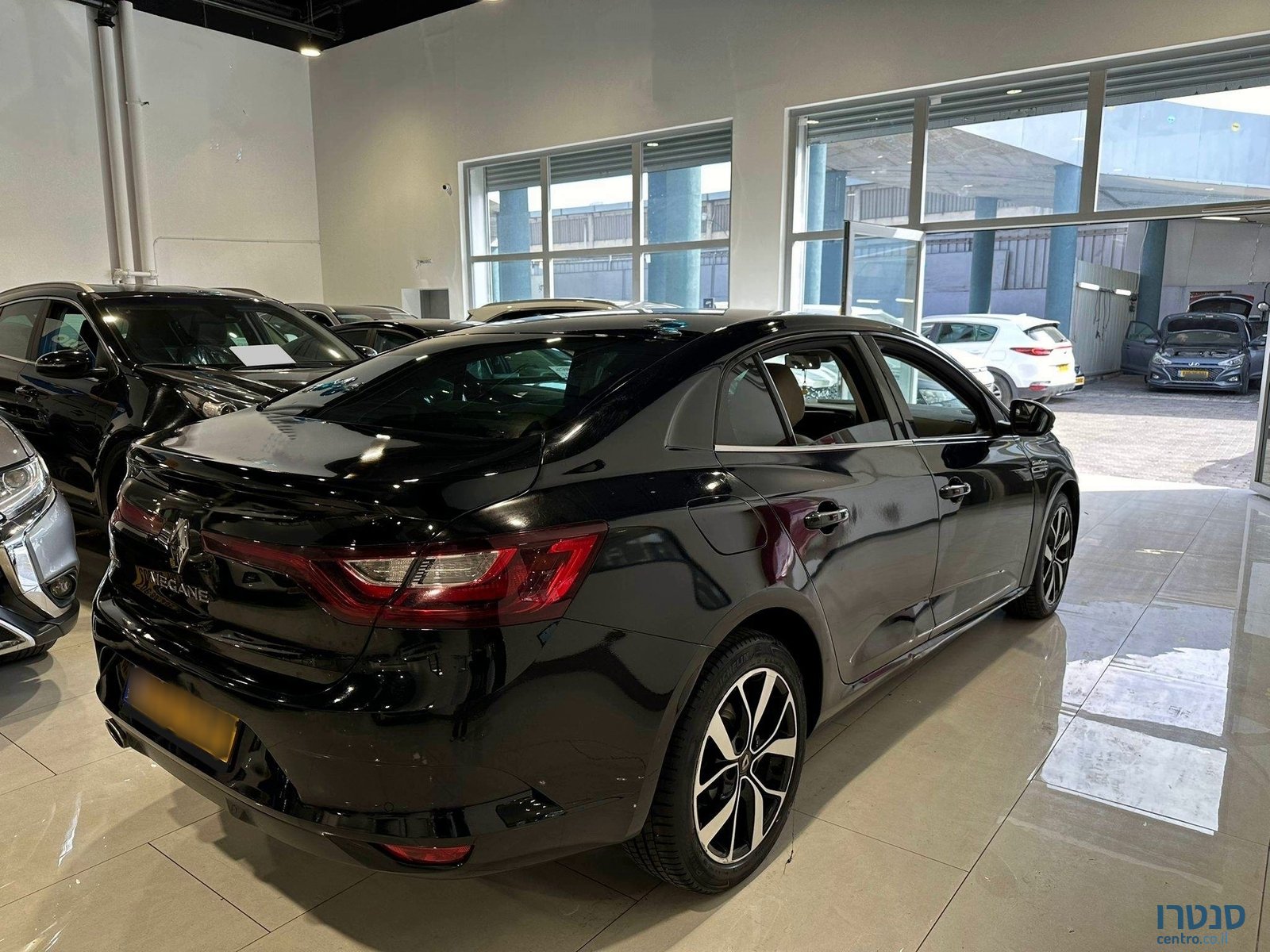 2021' Renault Megane photo #3