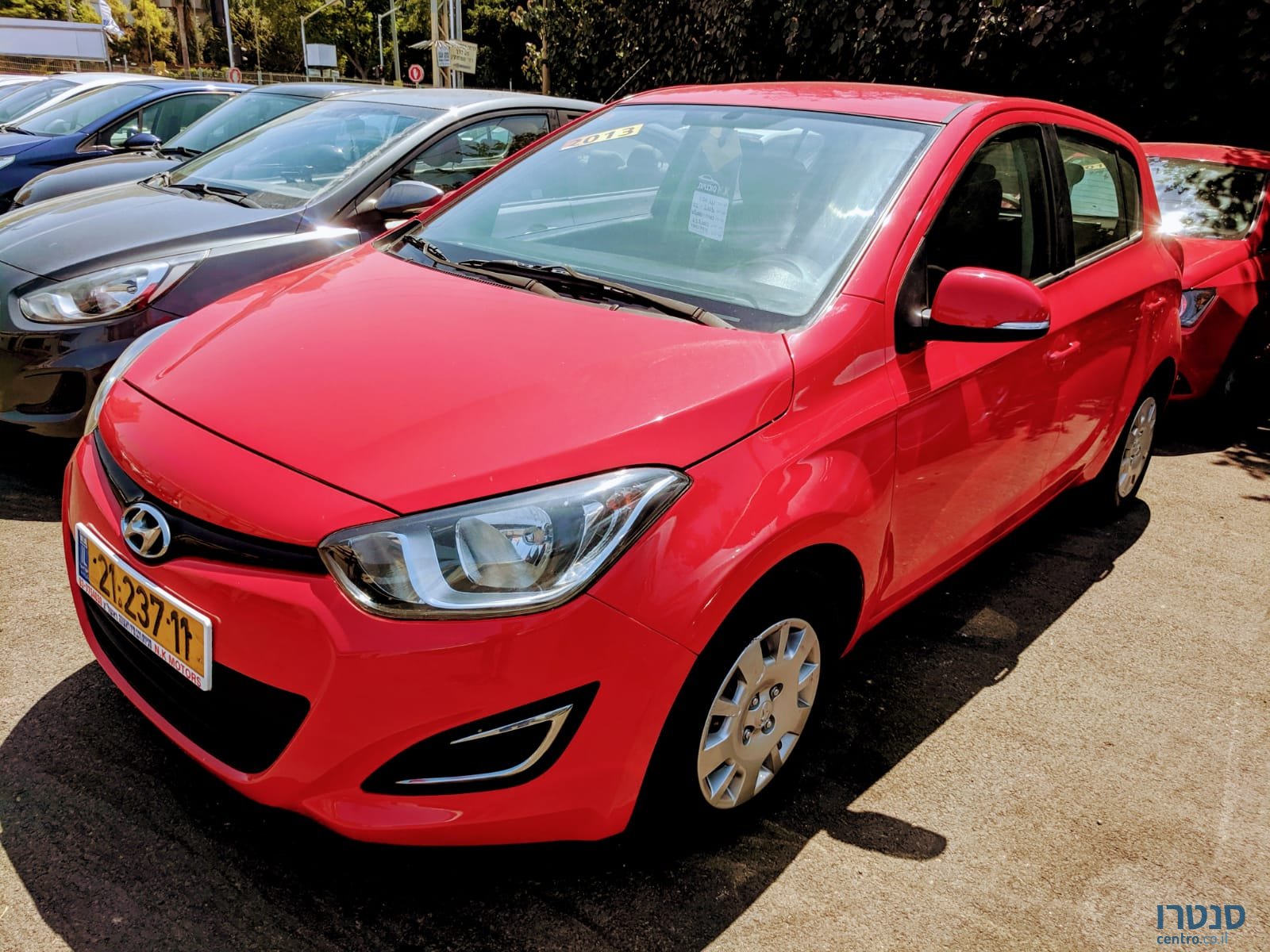 2013' Hyundai i20 photo #1