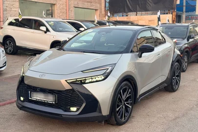 2024' Toyota C-HR טויוטה