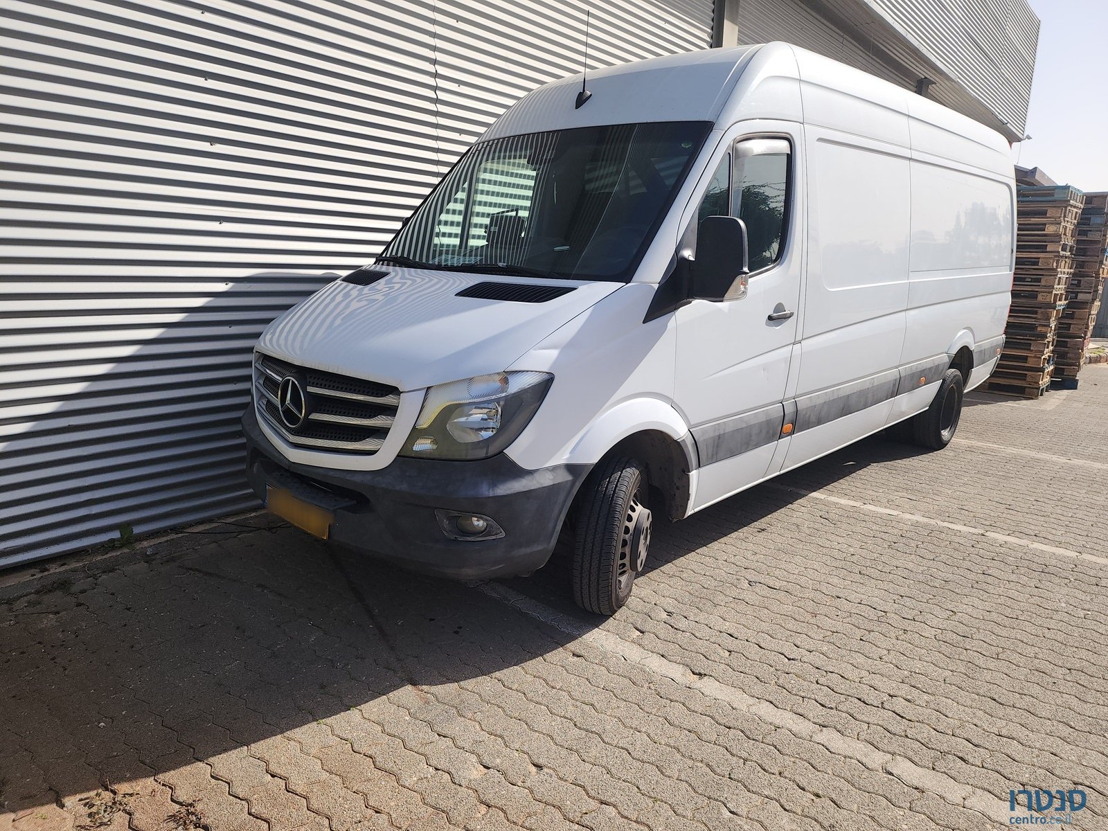 2017' Mercedes-Benz אין photo #5