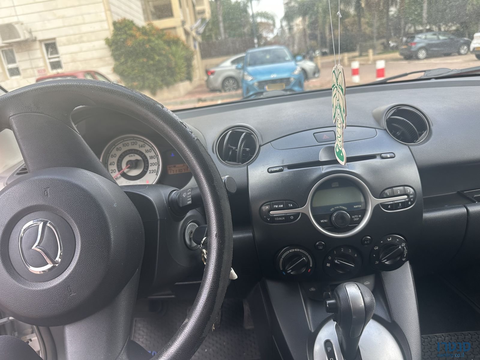 2010' Mazda 2 מאזדה photo #1