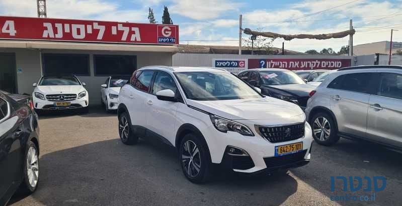 2019' Peugeot 3008 פיג'ו photo #5