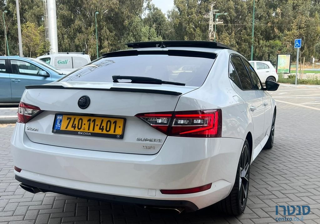2019' Skoda Superb סקודה סופרב photo #4