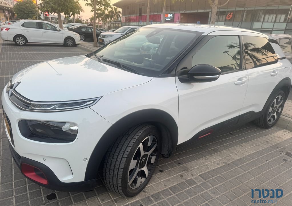 2020' Citroen C4 סיטרואן photo #3