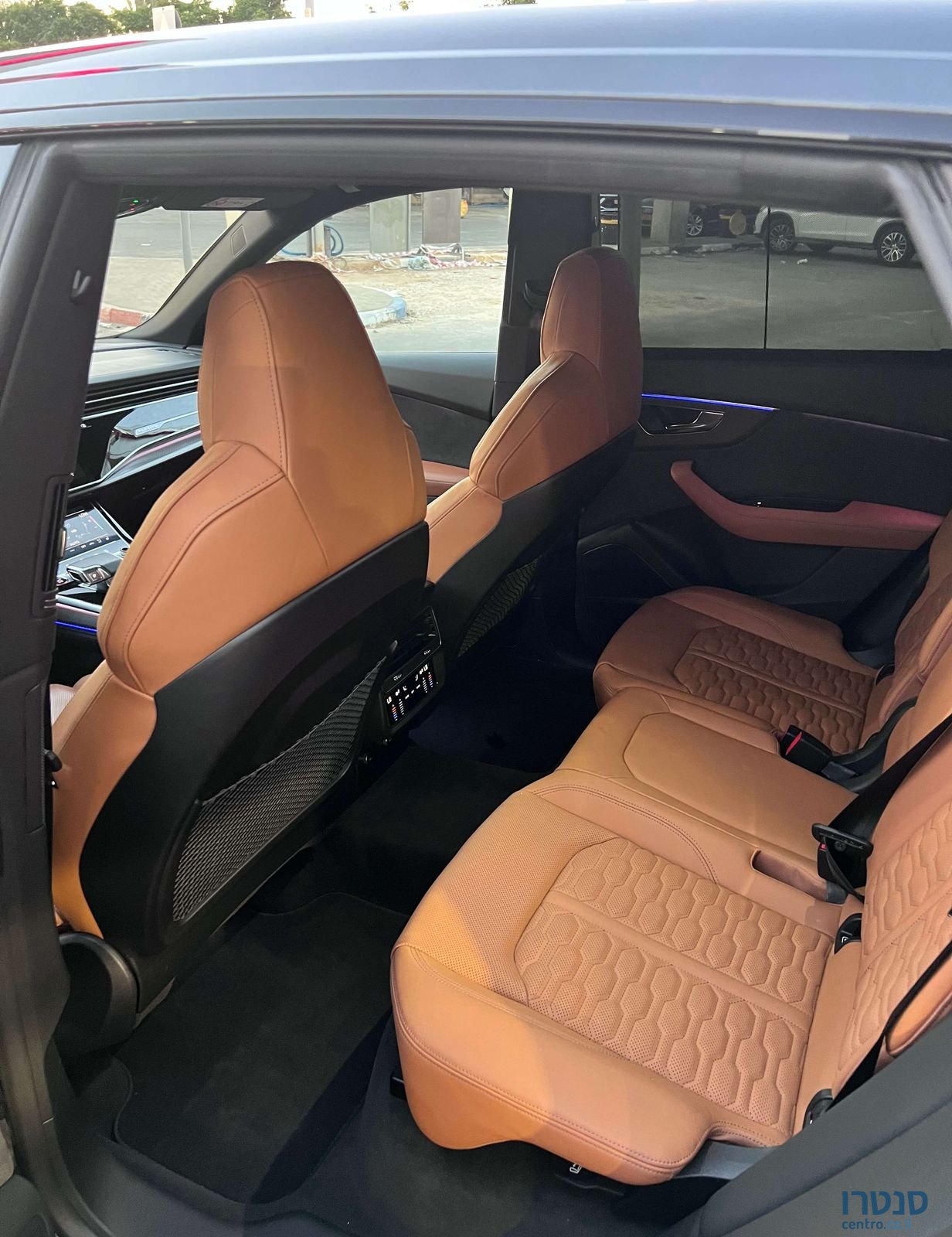 2024' Audi RS Q8 אאודי photo #4