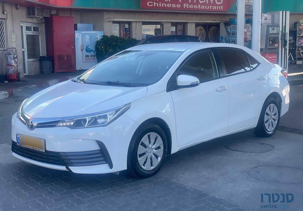 2018' Toyota Corolla טויוטה קורולה photo #2