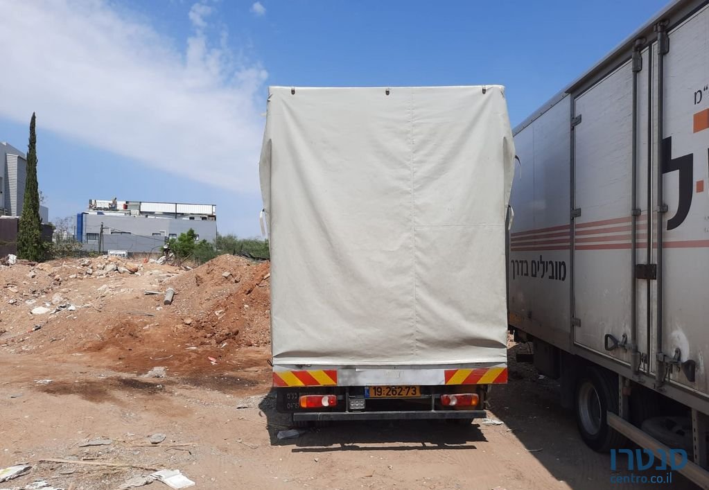 2009' Mitsubishi Canter מיצובישי קאנטר photo #5