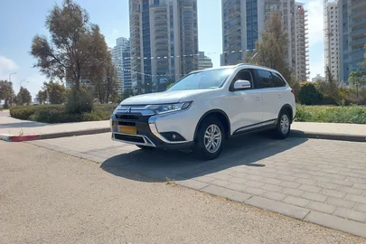 2019' Mitsubishi Outlander מיצובישי אאוטלנדר