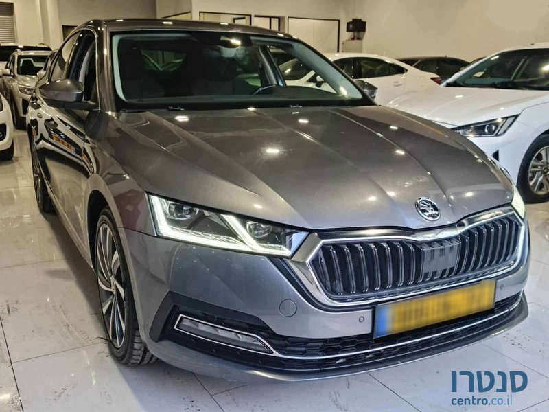 2022' Skoda Octavia photo #2