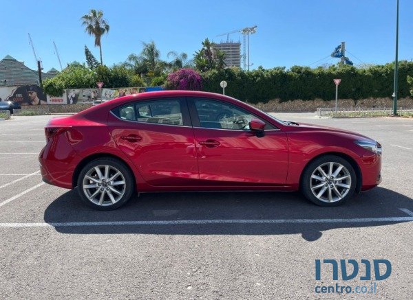 2018' Mazda 3 photo #1