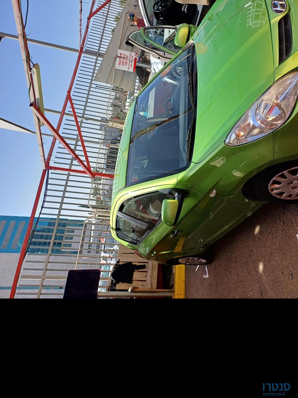 2012' Hyundai i20 יונדאי photo #3