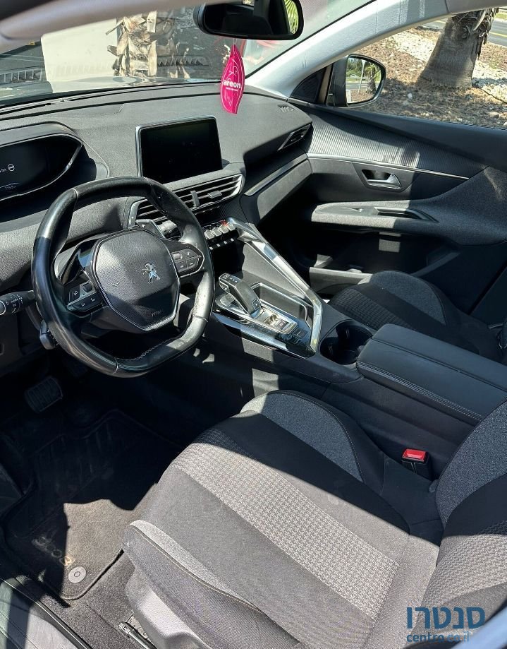 2019' Peugeot 3008 פיג'ו photo #6