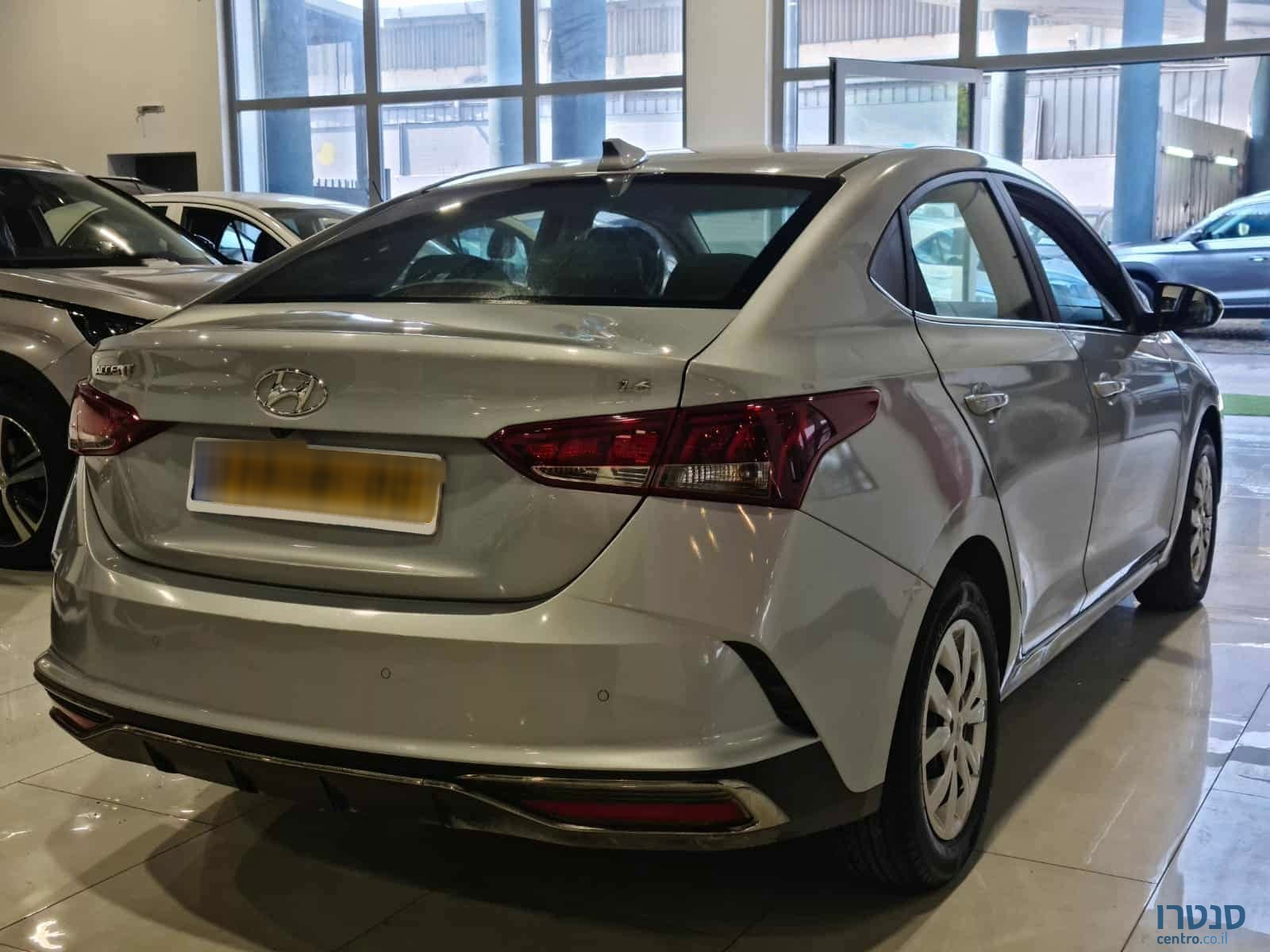 2021' Hyundai Accent photo #3