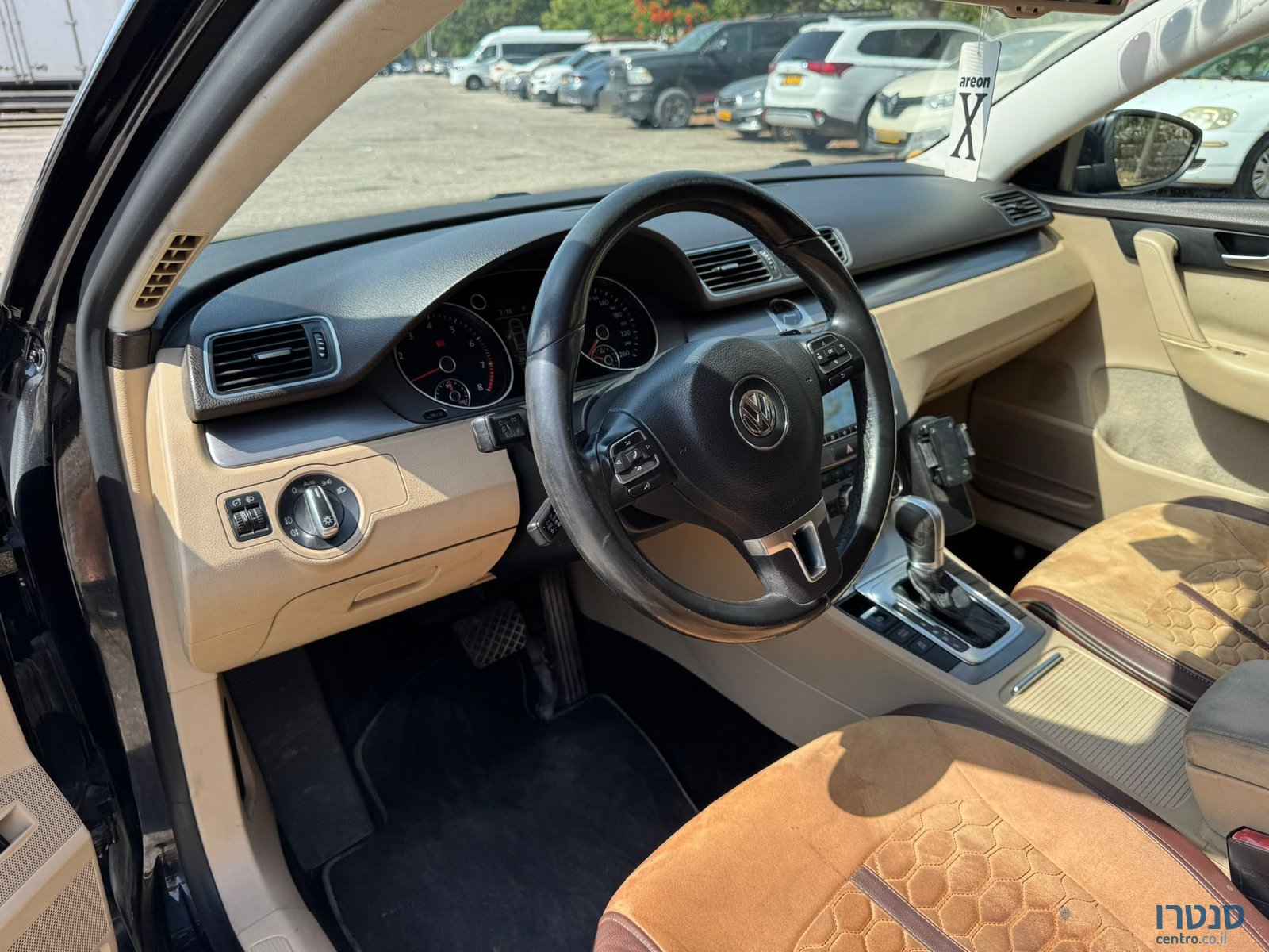 2013' Volkswagen Passat B6 photo #6