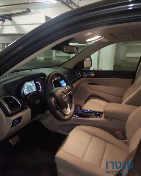 2020' Jeep Grand Cherokee ג'יפ גרנד צ'ירוקי photo #4