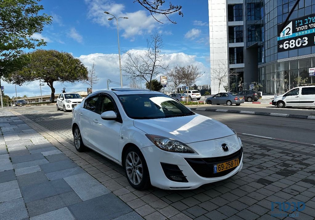 2011' Mazda 3 מאזדה photo #1