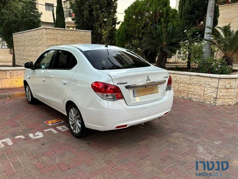 2017' Mitsubishi Attrage מיצובישי אטראז' photo #4