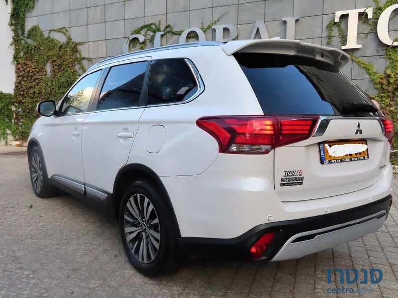 2019' Mitsubishi Outlander מיצובישי אאוטלנדר photo #6