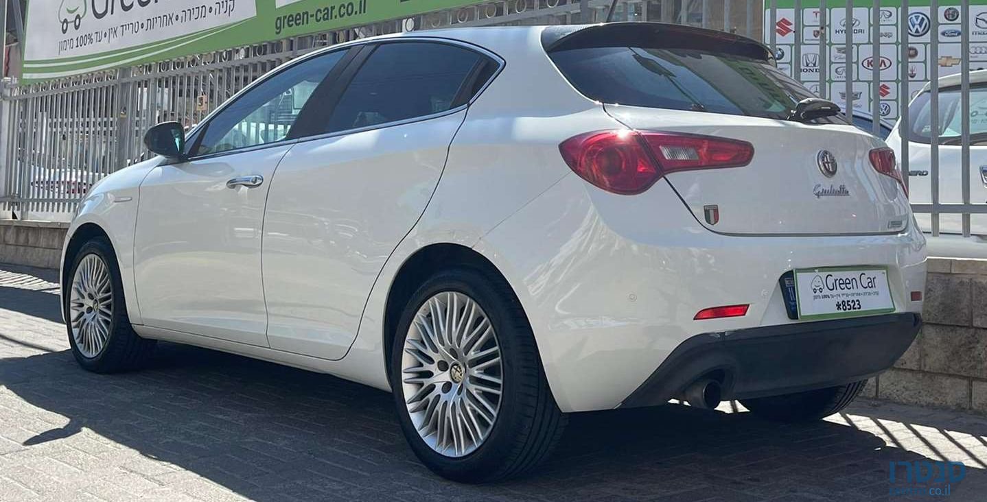 2012' Alfa Romeo Giulietta אלפא רומיאו ג photo #4